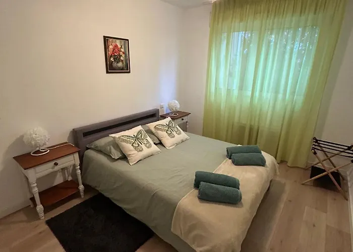 T3 Spacieux Avec Terrasse & Vue Parc, Calme Absolu شقة *