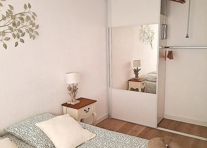 T3 Spacieux Avec Terrasse & Vue Parc, Calme Absolu Lejlighed *